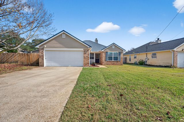 487 Cascabellas Street, Mary Esther, FL 32569