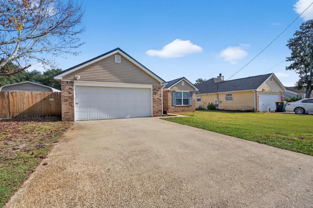 487 Cascabellas Street, Mary Esther, FL 32569