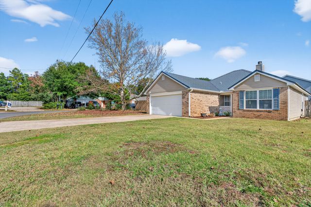 487 Cascabellas Street, Mary Esther, FL 32569