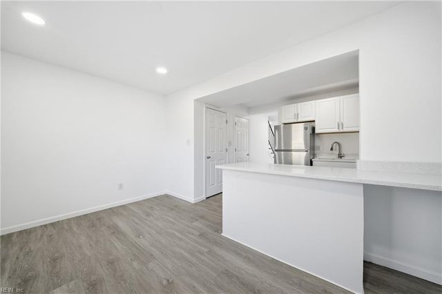 1661 Darren CIR, Portsmouth, VA 23701