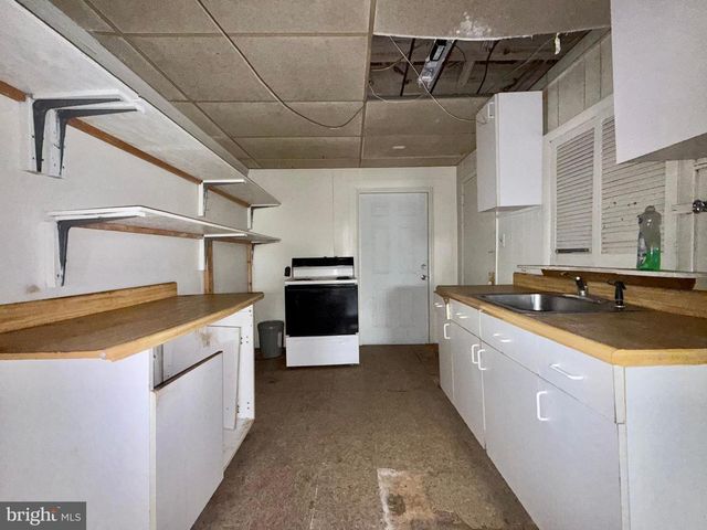 5461 DIAMOND ST, Philadelphia, PA 19131