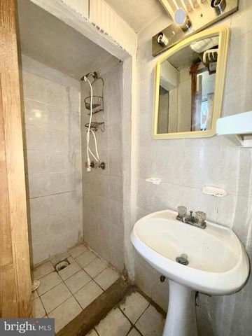 5461 DIAMOND ST, Philadelphia, PA 19131