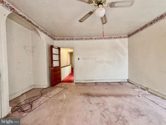 5461 DIAMOND ST, Philadelphia, PA 19131