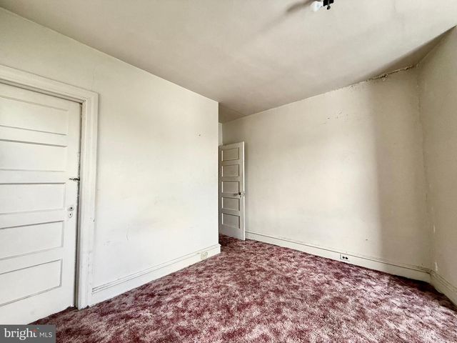 5461 DIAMOND ST, Philadelphia, PA 19131