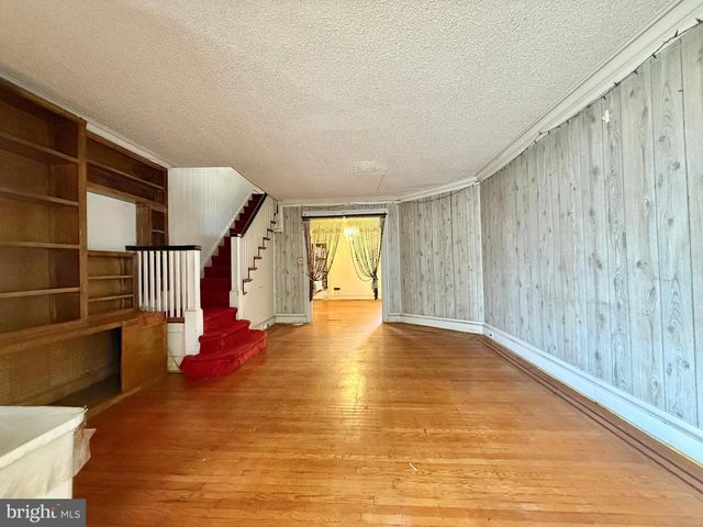5461 DIAMOND ST, Philadelphia, PA 19131
