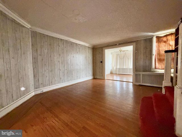 5461 DIAMOND ST, Philadelphia, PA 19131