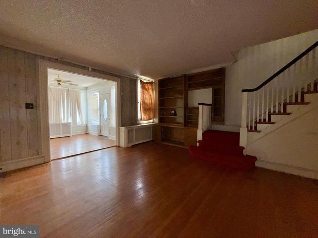 5461 DIAMOND ST, Philadelphia, PA 19131