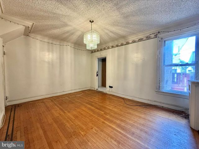5461 DIAMOND ST, Philadelphia, PA 19131