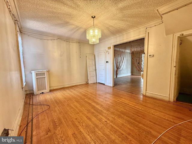 5461 DIAMOND ST, Philadelphia, PA 19131