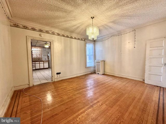 5461 DIAMOND ST, Philadelphia, PA 19131