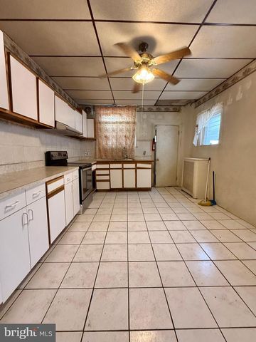 5461 DIAMOND ST, Philadelphia, PA 19131