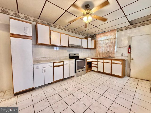 5461 DIAMOND ST, Philadelphia, PA 19131