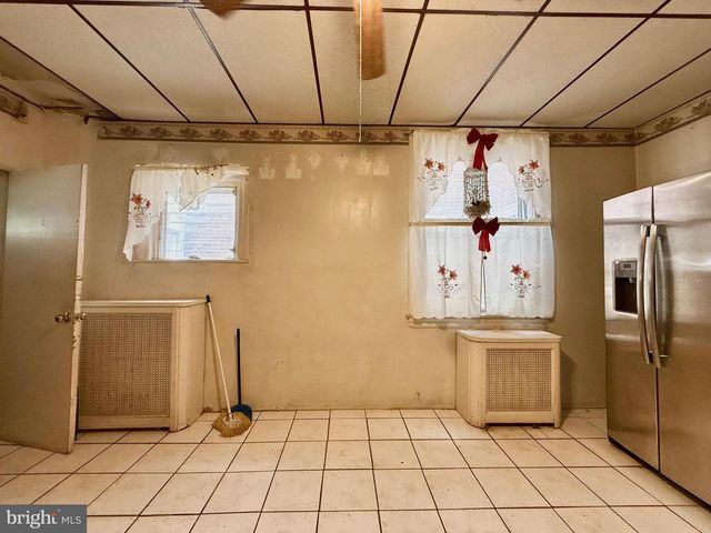 5461 DIAMOND ST, Philadelphia, PA 19131
