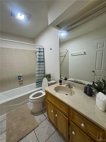 419 Country Club Drive, Alamo, TX 78516