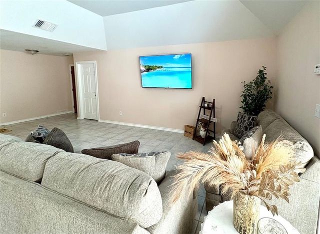 419 Country Club Drive, Alamo, TX 78516