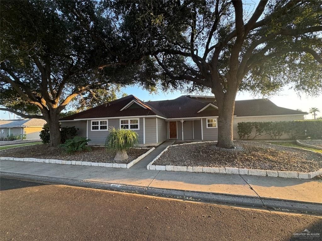 419 Country Club Drive, Alamo, TX 78516