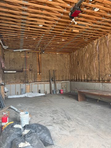 24778 Valley Drive, Bettendorf, IA 52722