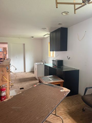 24778 Valley Drive, Bettendorf, IA 52722