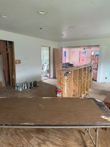 24778 Valley Drive, Bettendorf, IA 52722