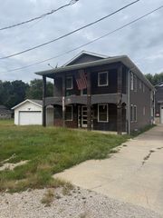 24778 Valley Drive, Bettendorf, IA 52722
