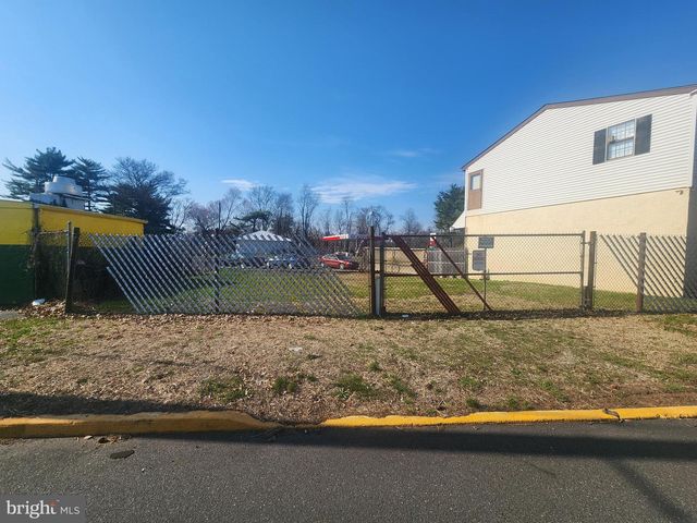 793 ROUTE 13, Bristol, PA 19007