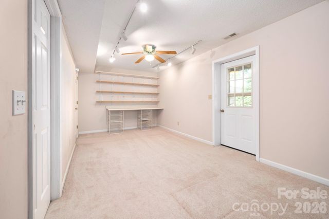 4 Zachary Ridge Road, Asheville, NC 28804