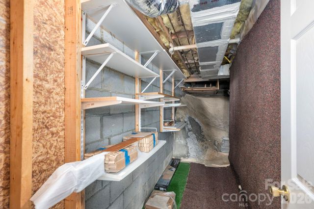 4 Zachary Ridge Road, Asheville, NC 28804