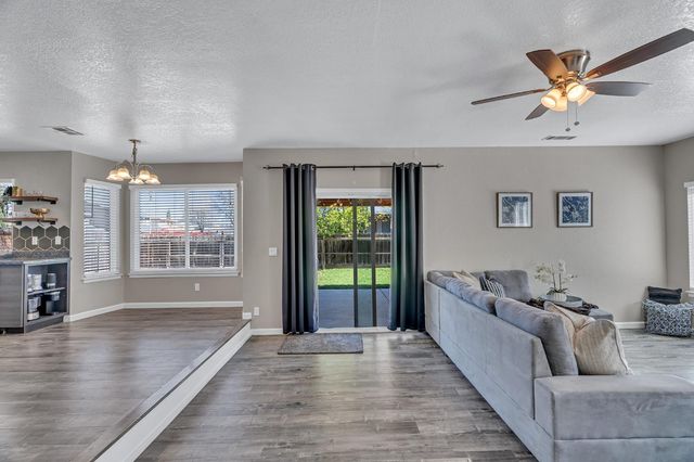 9578 Scarboro Pl, Stockton, CA 95209