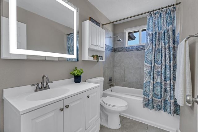 9578 Scarboro Pl, Stockton, CA 95209