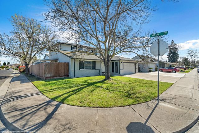 9578 Scarboro Pl, Stockton, CA 95209