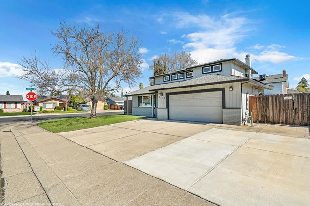 9578 Scarboro Pl, Stockton, CA 95209