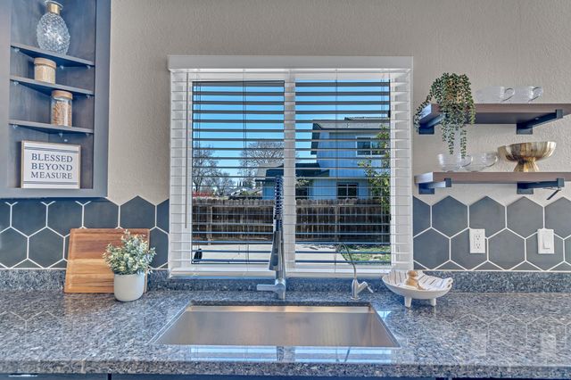 9578 Scarboro Pl, Stockton, CA 95209