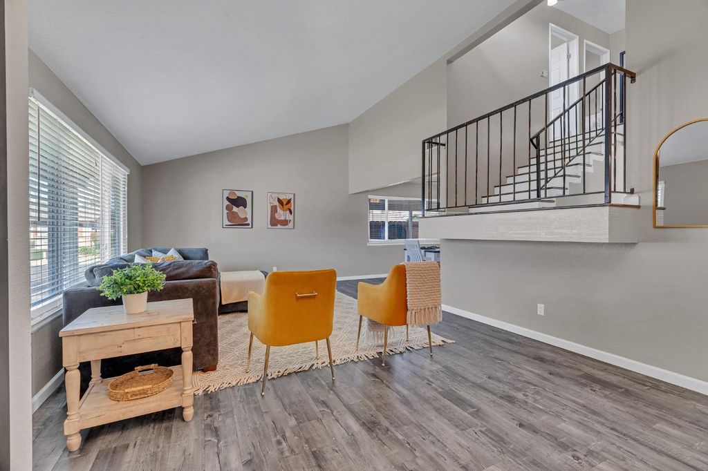 9578 Scarboro Pl, Stockton, CA 95209