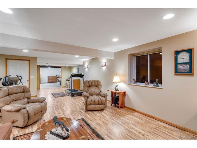 4864 Glen Isle Dr, Loveland, CO 80538