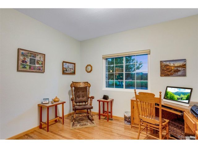 4864 Glen Isle Dr, Loveland, CO 80538