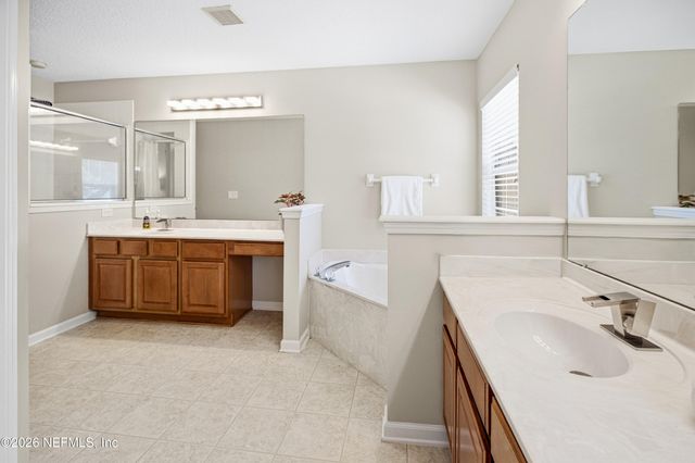 958 MINERAL CREEK Drive, Jacksonville, FL 32225