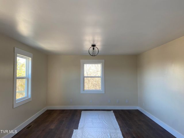 5875 Blue Springs Parkway, Mosheim, TN 37818