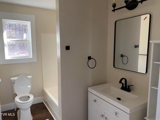 5875 Blue Springs Parkway, Mosheim, TN 37818