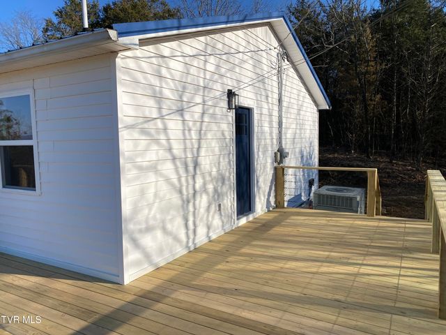 5875 Blue Springs Parkway, Mosheim, TN 37818