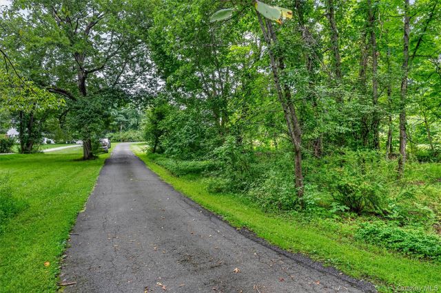 72 Station Road, Salisbury Mills, NY 12577