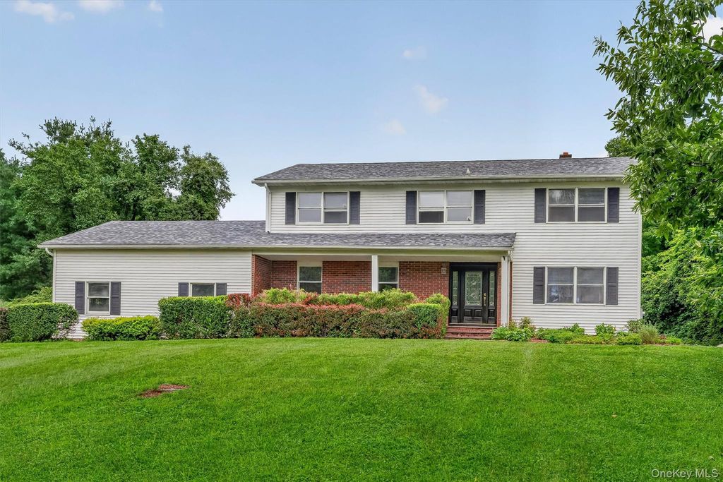 72 Station Road, Salisbury Mills, NY 12577 — exterior