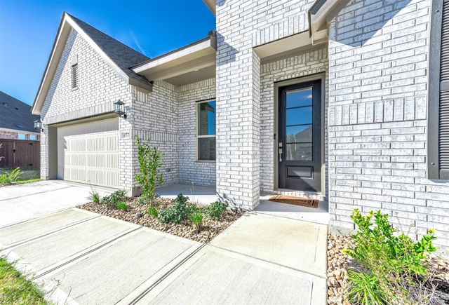 453 Pace Bend Court, New Caney, TX 77357
