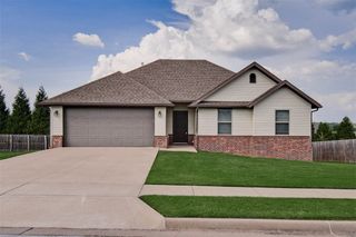 1380 Colonel Hawthorne Drive, Prairie Grove, AR 72753