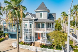 1701 Rosenberg Street, Galveston, TX 77550