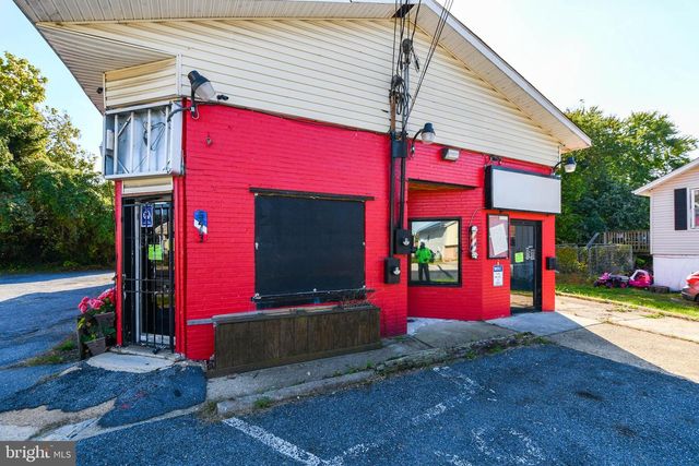 5443 ADDISON RD, Capitol Heights, MD 20743