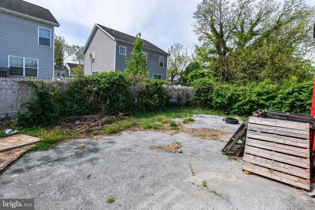 5443 ADDISON RD, Capitol Heights, MD 20743