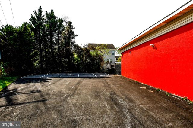 5443 ADDISON RD, Capitol Heights, MD 20743
