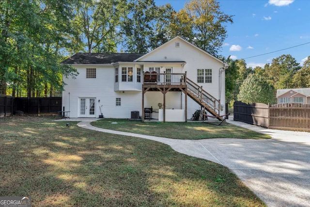 2616 Chesterbrooke Drive, Lithia Springs, GA 30122