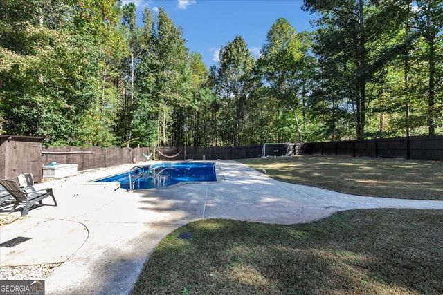 2616 Chesterbrooke Drive, Lithia Springs, GA 30122