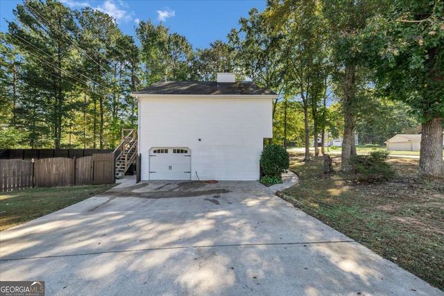2616 Chesterbrooke Drive, Lithia Springs, GA 30122